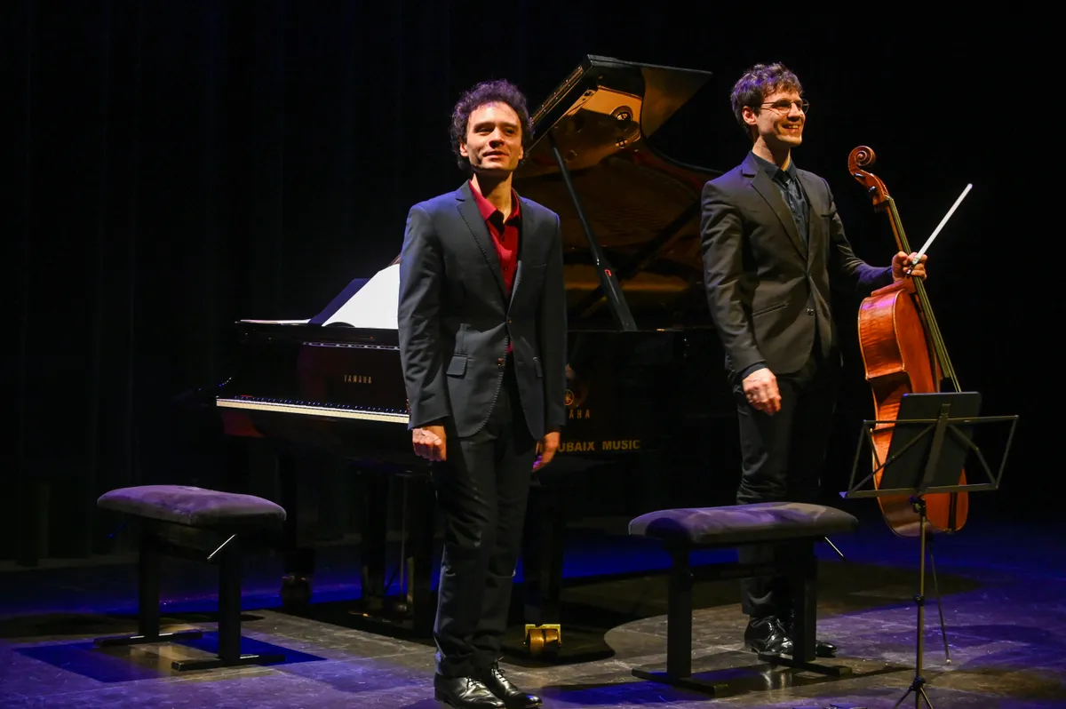 Avant le geste, après la magie : Jonathan Fournel et Victor Julien-Laferrière