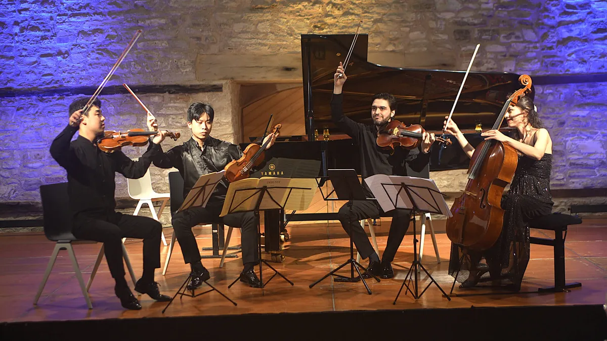 Trio Arnold, Kerson Leong et Riana Anthony